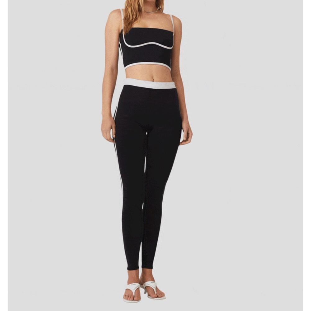 ALO YOGA Set - Bra Tank and Leggings